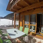 Ferienhaeuser Familie Hofer Weissensee *