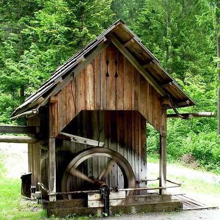 Ferienhaeuser Familie Hofer Weissensee 別荘