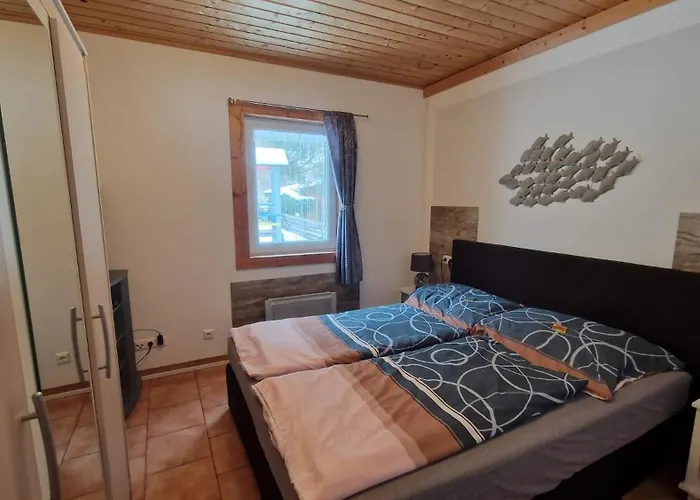 بيت للعطل Ferienhaeuser Familie Hofer Weissensee *