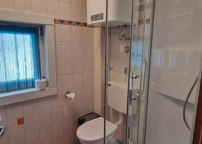 Ferienhaeuser Familie Hofer Weissensee بيت للعطل