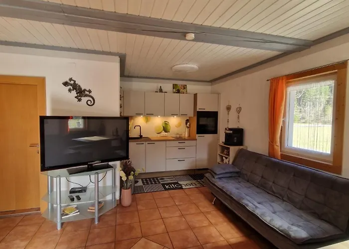 Ferienhaeuser Familie Hofer Weissensee